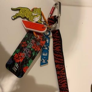 ❤️ H&M x Kenzo Key Chain ❤️